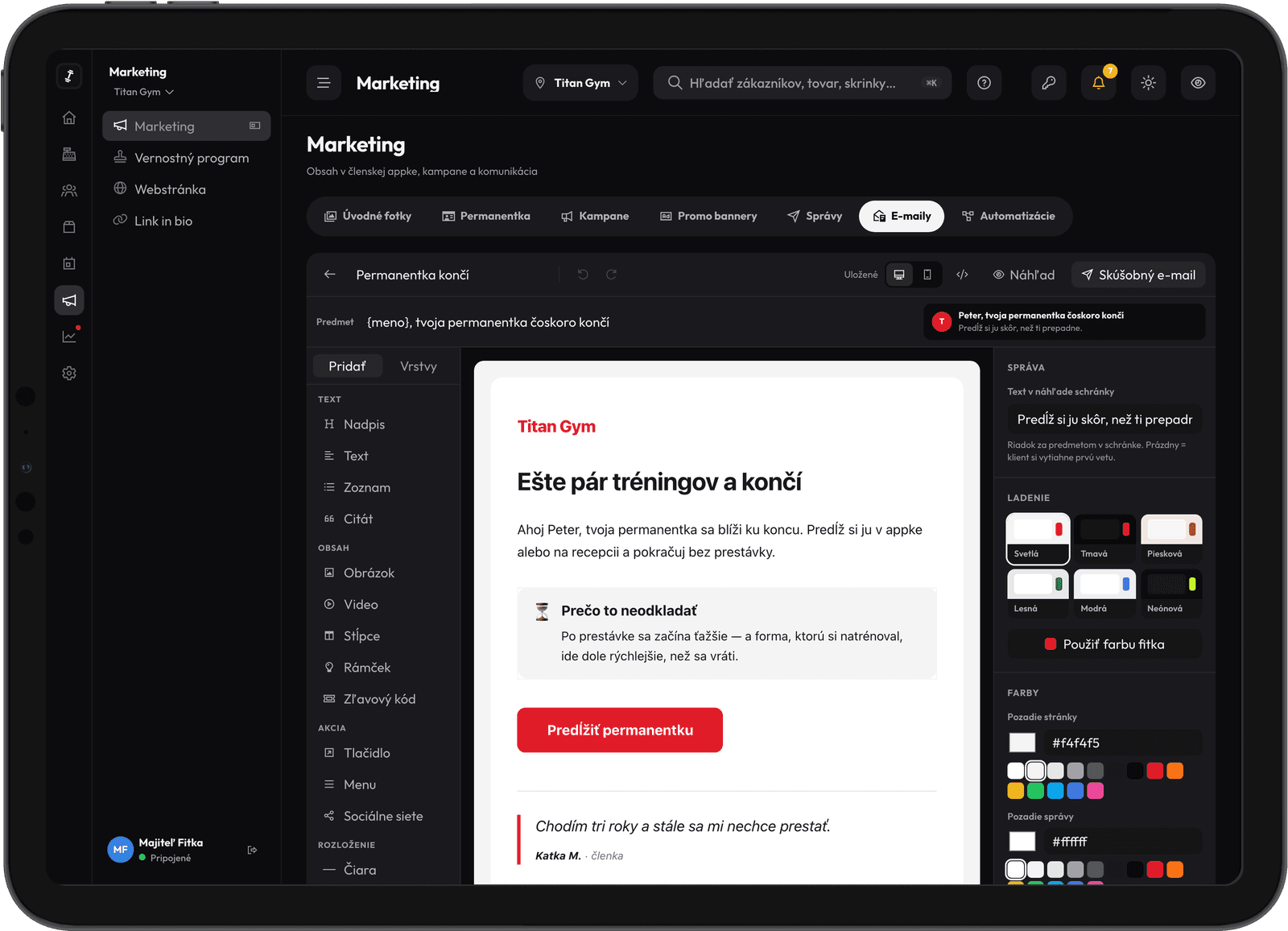 E-mailový designér v panelu RepUp — bloky vlevo, hotový e-mail fitka uprostřed a barvy s laděním vpravo